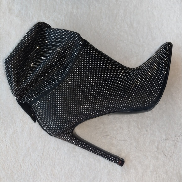 Boots ***Pre-loved💕 Kenneth Cole - Picture 2 of 8